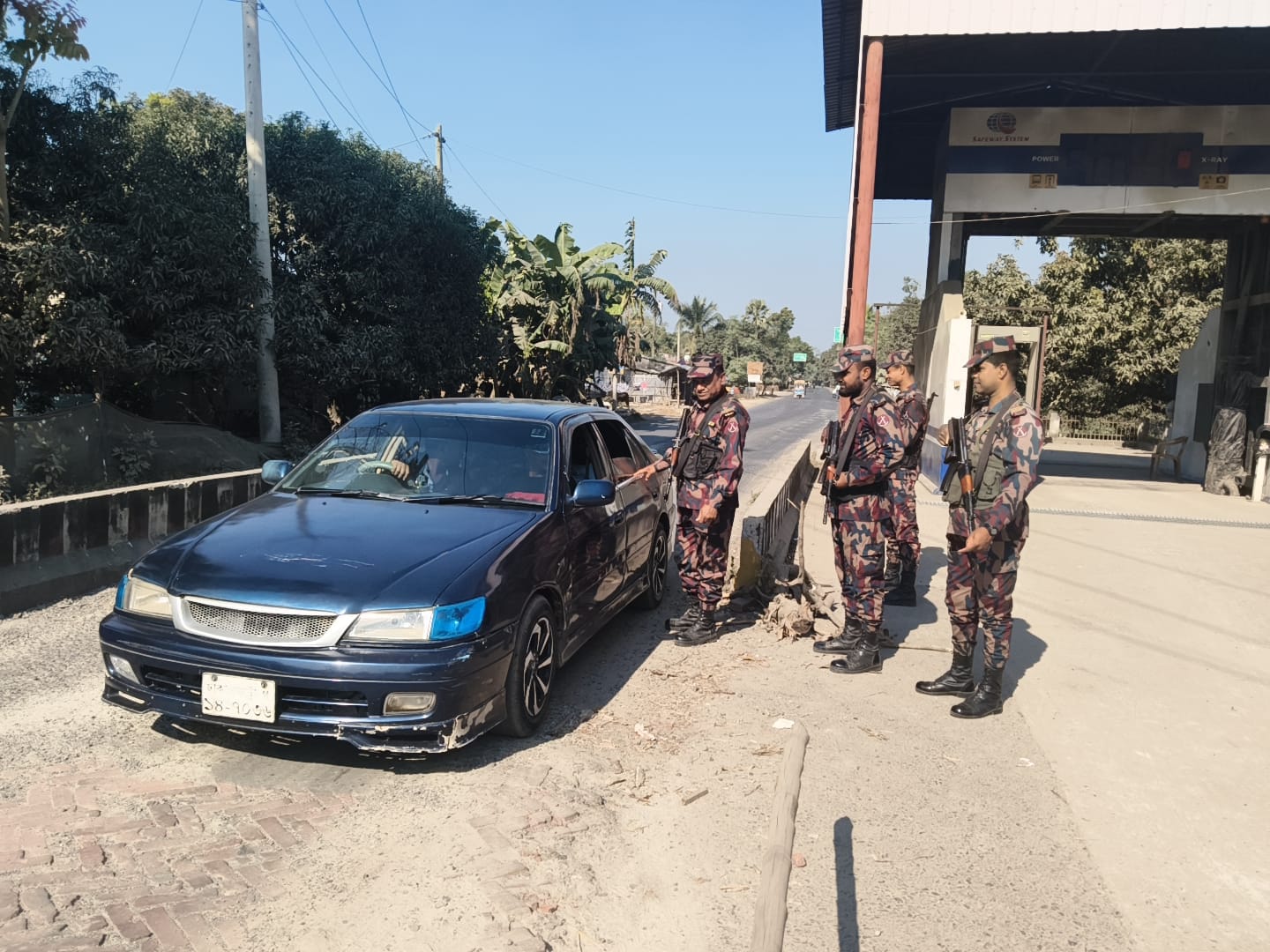 কালিহাতীতে কর্মকার পাড়া দুর্গা মন্দিরে ভক্ত সেবা অনুষ্ঠিত