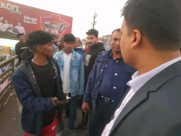 ত্রিশালে অবৈধ দোকানপাট অপসারণে মোবাইল কোর্ট পরিচালিত 