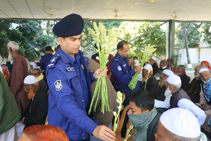 বীর মুক্তিযোদ্ধাদের সংবর্ধনা প্রদান করেছে কুড়িগ্রাম জেলা পুলিশ