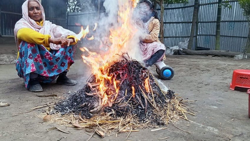 কুড়িগ্রাম জেলায় হাড় কাঁপানো ঠান্ডায় জন জীবন বিপর্য নামমাত্র কম্বল বিতরণ