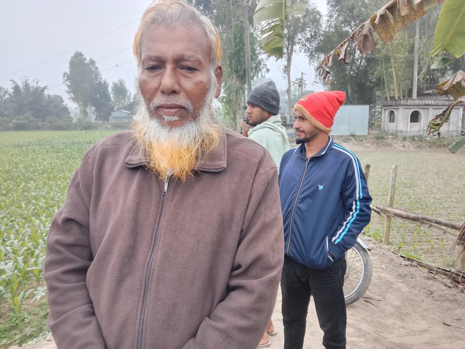 সাটুরিয়া উপজেলা ফাজিলা বাড়ি পুরাতন রাস্তায় মাটি ফেলার কারণে মিথ্যা অপপ্রচার।