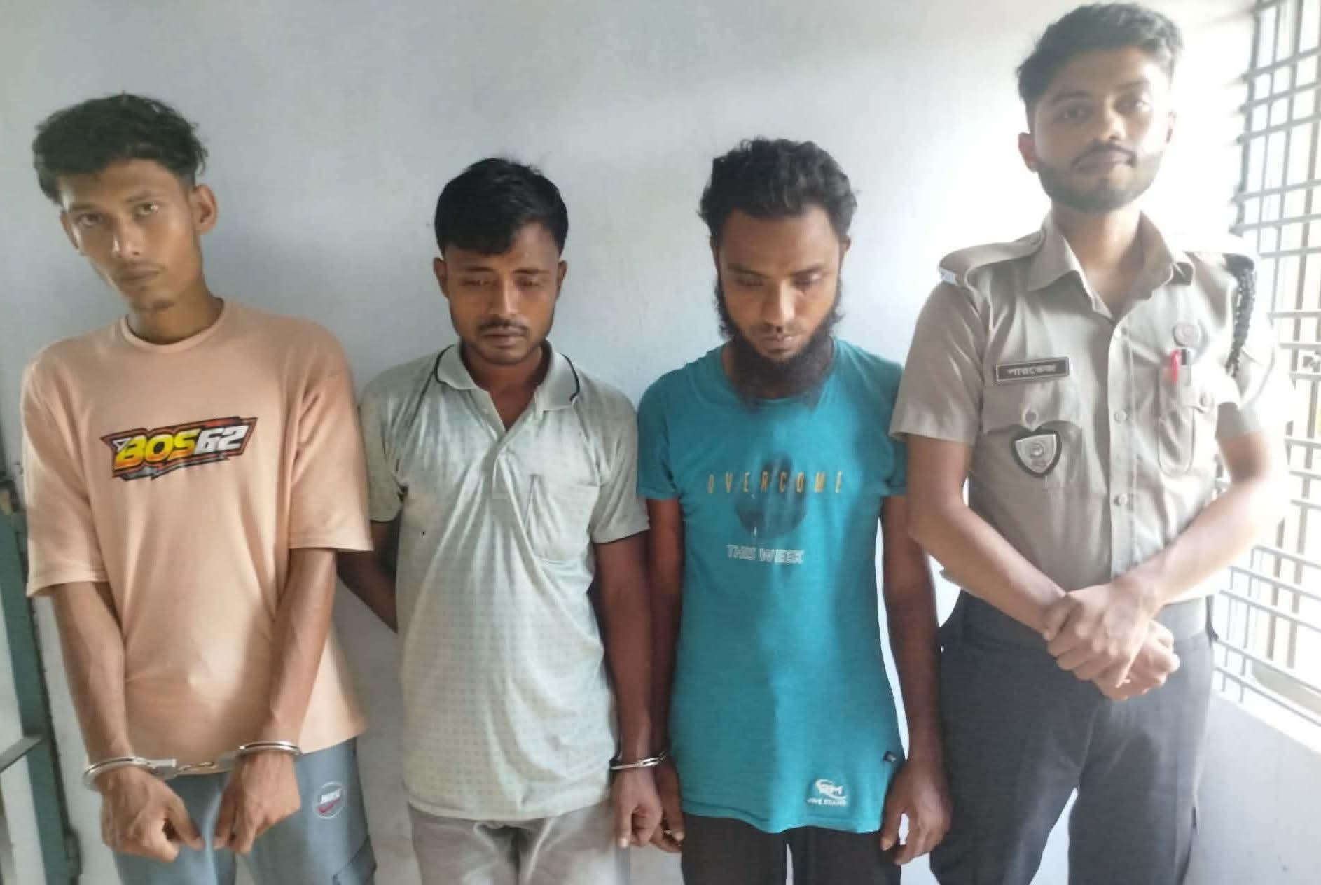 বগুড়া আদমদীঘিতে গাঁজা ও চোলাইমদসহ ৩ জন গ্রেফতার : ভ্রাম্যমাণ আদালতে সাজা প্রদান