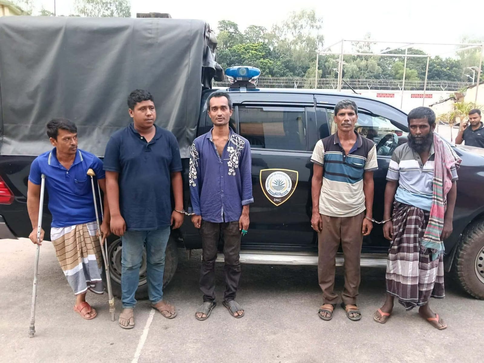 বগুড়া ধুনটে ইয়াবাসহ পাঁচজন গ্রেপ্তার, ভ্রাম্যমাণ আদালতে সাজা